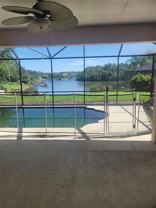 合同活跃: $4,000 (5 贝兹, 3 浴室, 3492 平方英尺)