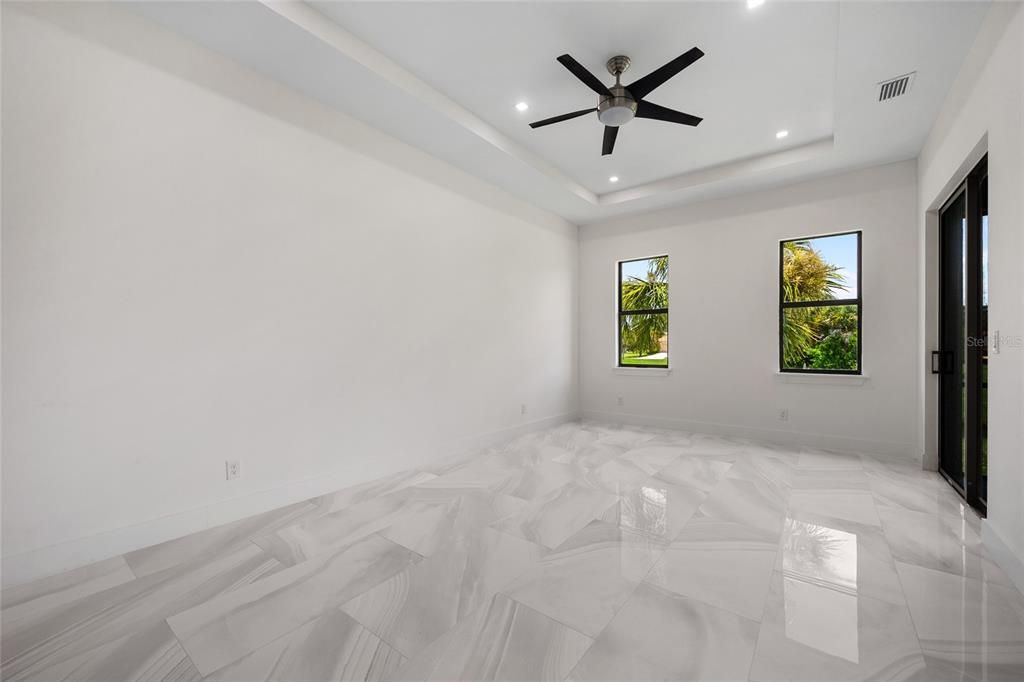 Active With Contract: $350,000 (3 beds, 2 baths, 2113 Square Feet)