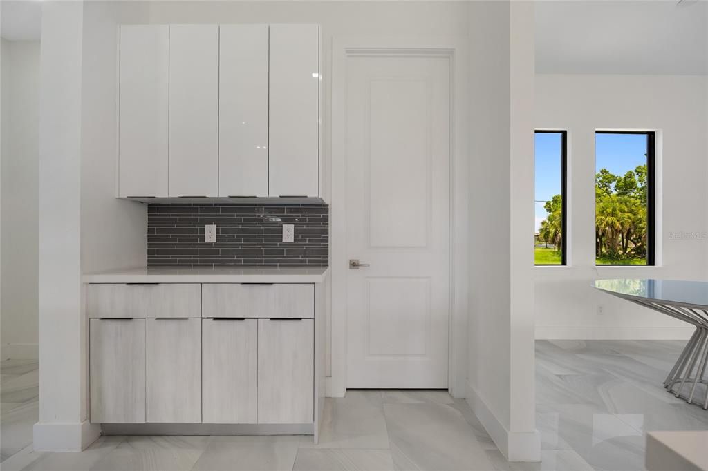 Active With Contract: $350,000 (3 beds, 2 baths, 2113 Square Feet)