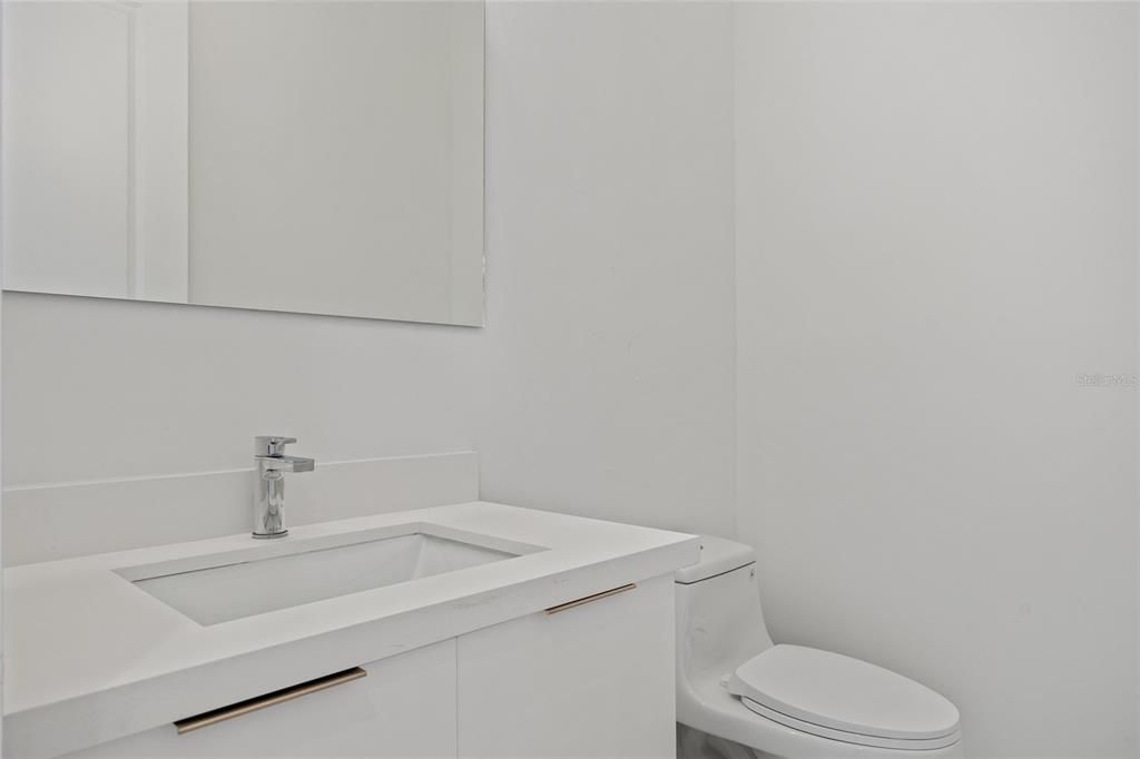 Active With Contract: $350,000 (3 beds, 2 baths, 2113 Square Feet)