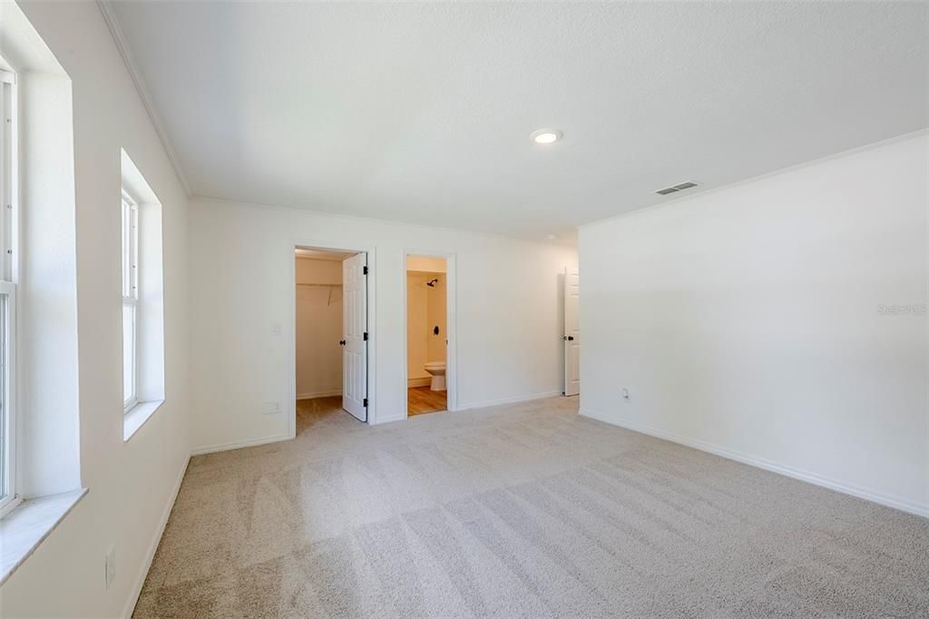 Activo con contrato: $404,900 (3 camas, 2 baños, 1658 Pies cuadrados)