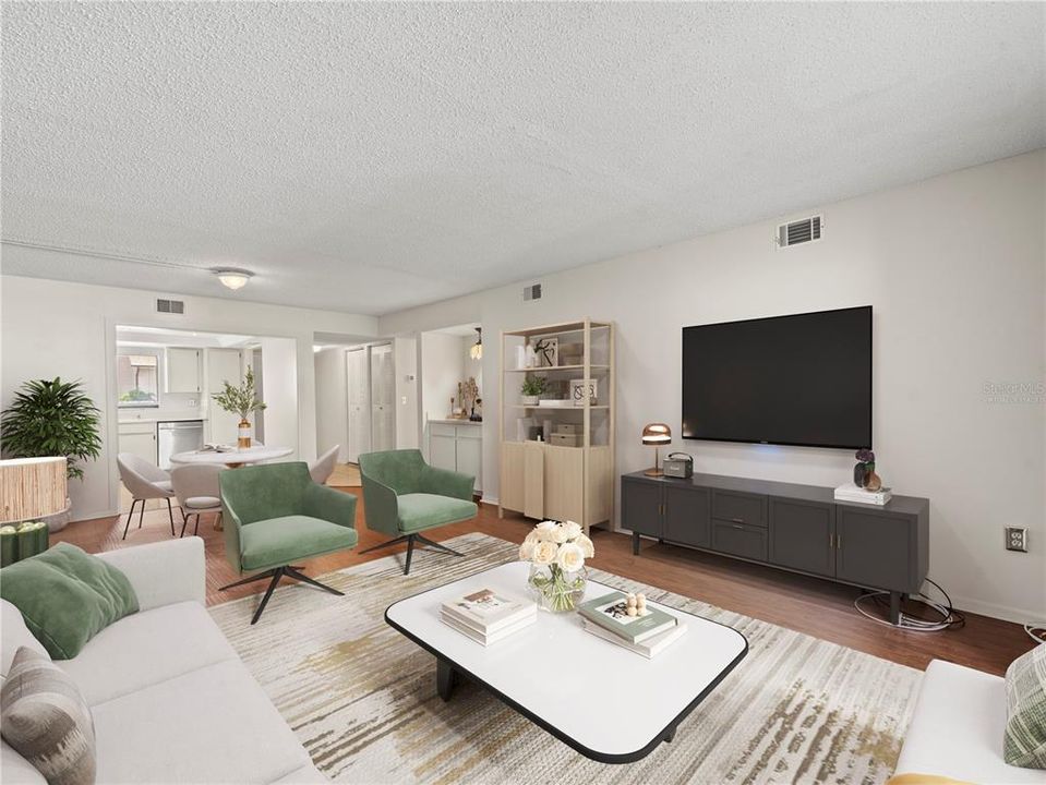 Active With Contract: $224,900 (2 beds, 2 baths, 1110 Square Feet)