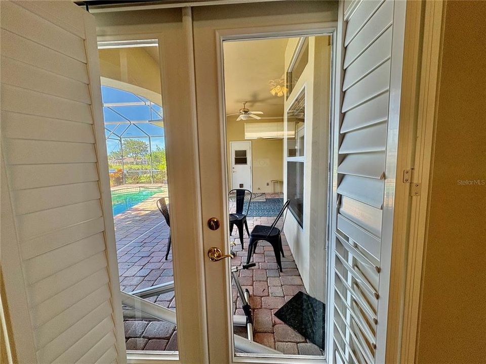 En Venta: $625,000 (4 camas, 3 baños, 2724 Pies cuadrados)