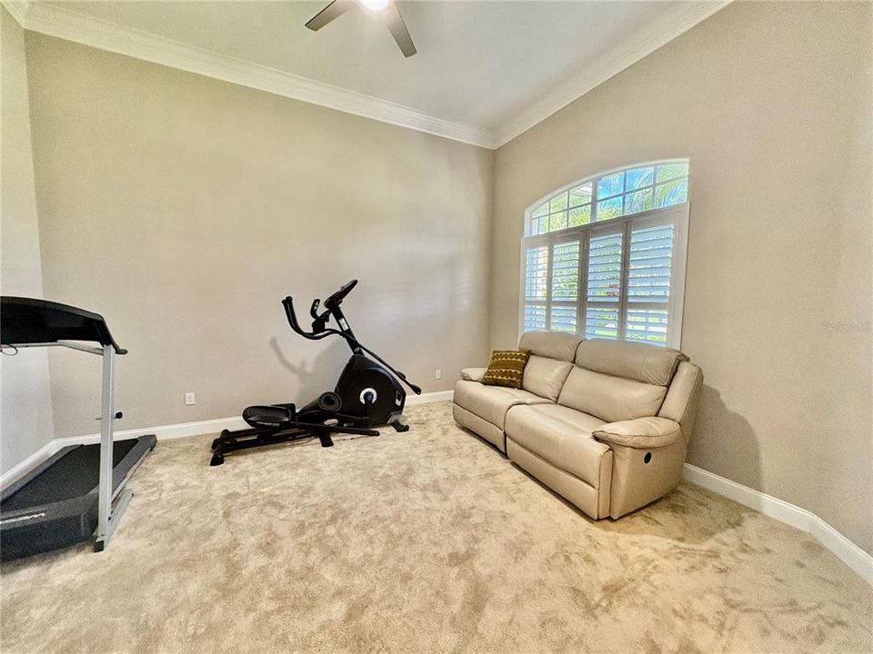 En Venta: $625,000 (4 camas, 3 baños, 2724 Pies cuadrados)