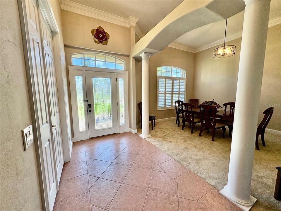 En Venta: $625,000 (4 camas, 3 baños, 2724 Pies cuadrados)