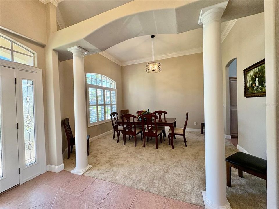 En Venta: $625,000 (4 camas, 3 baños, 2724 Pies cuadrados)