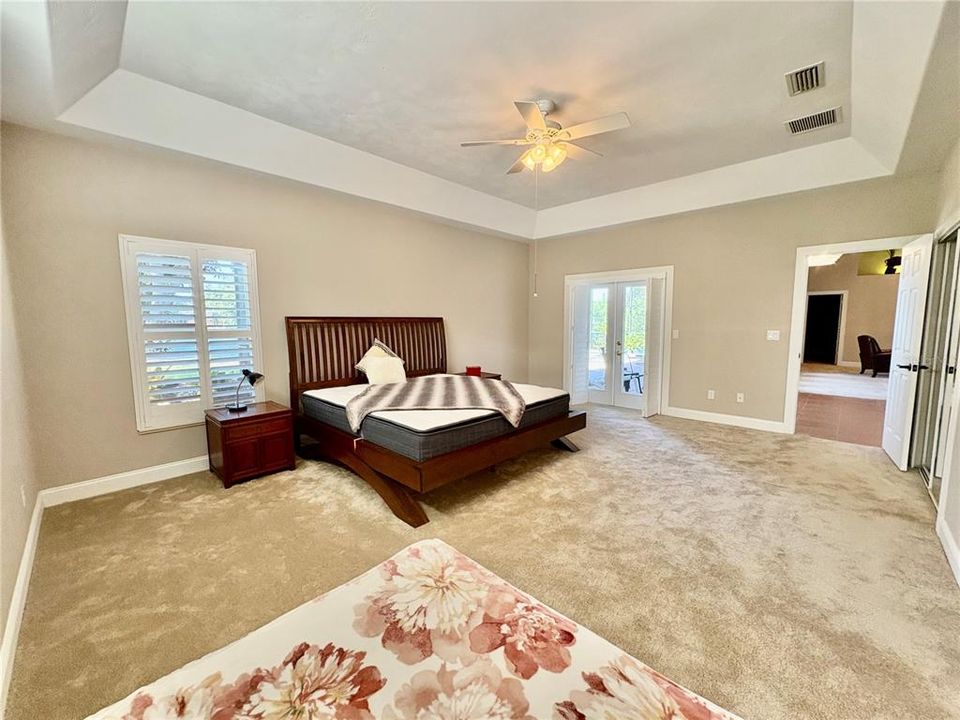 En Venta: $625,000 (4 camas, 3 baños, 2724 Pies cuadrados)