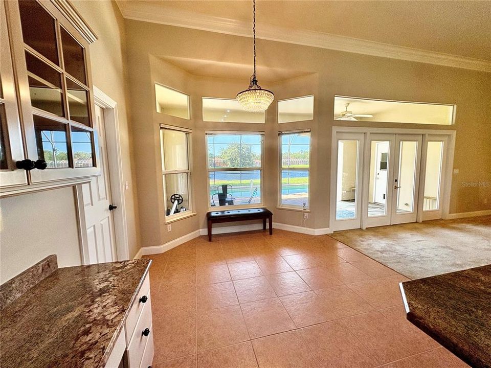 En Venta: $625,000 (4 camas, 3 baños, 2724 Pies cuadrados)