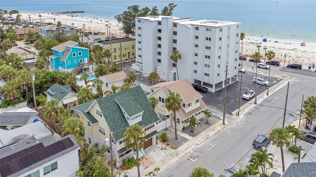 Active With Contract: $1,689,000 (4 beds, 2 baths, 2084 Square Feet)