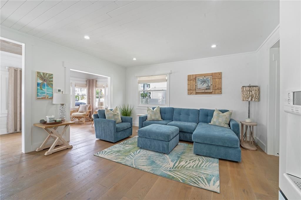 Active With Contract: $1,689,000 (4 beds, 2 baths, 2084 Square Feet)