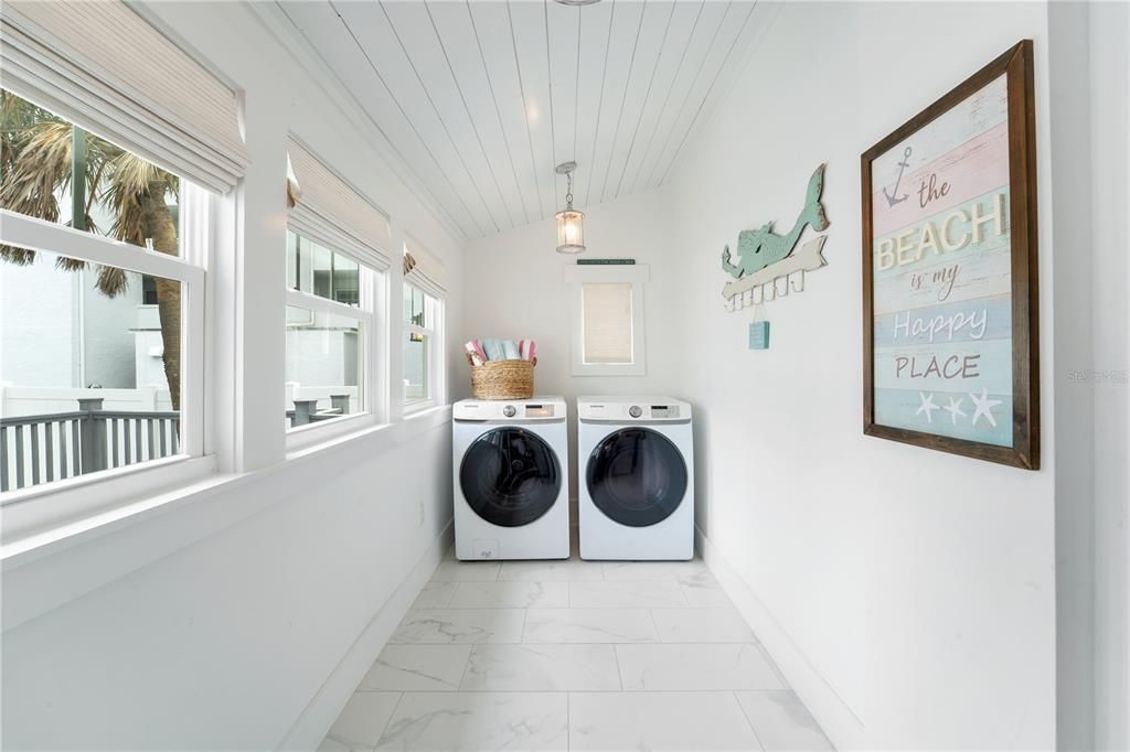 Active With Contract: $1,689,000 (4 beds, 2 baths, 2084 Square Feet)
