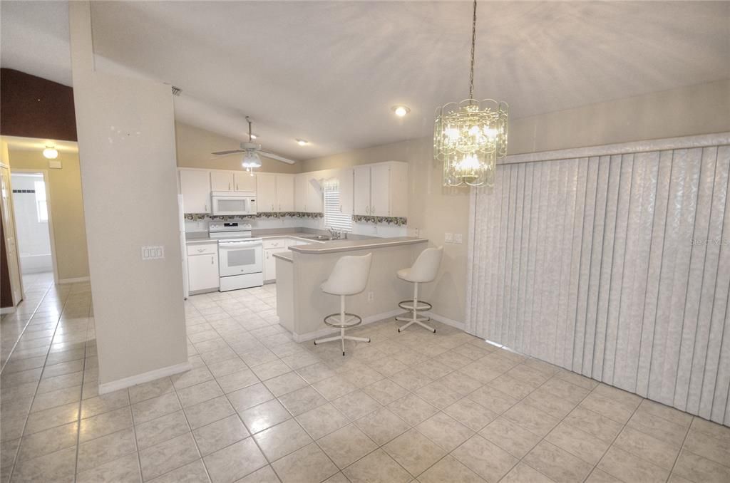 For Sale: $299,999 (3 beds, 2 baths, 1514 Square Feet)