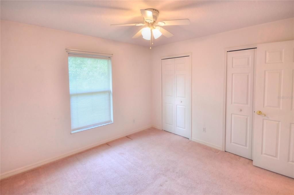 For Sale: $299,999 (3 beds, 2 baths, 1514 Square Feet)