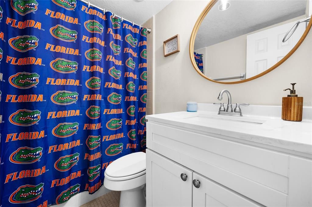 Active With Contract: $148,900 (2 beds, 1 baths, 755 Square Feet)