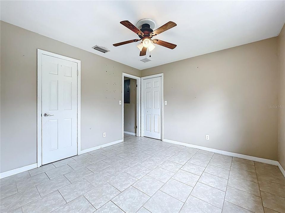 Active With Contract: $375,000 (4 beds, 2 baths, 2417 Square Feet)