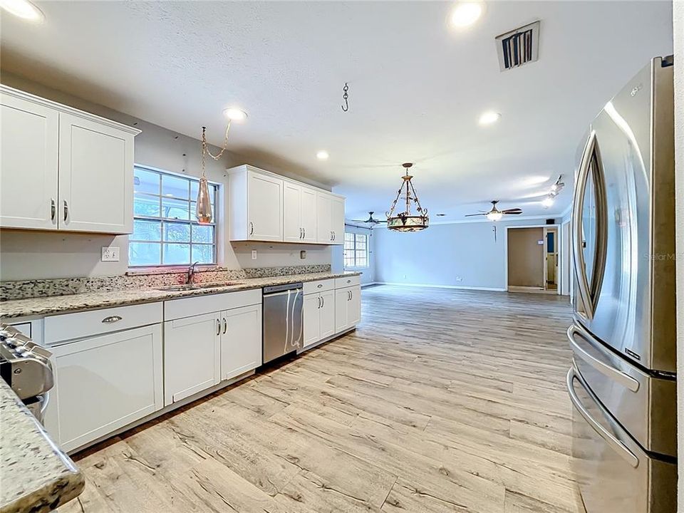 Active With Contract: $375,000 (4 beds, 2 baths, 2417 Square Feet)