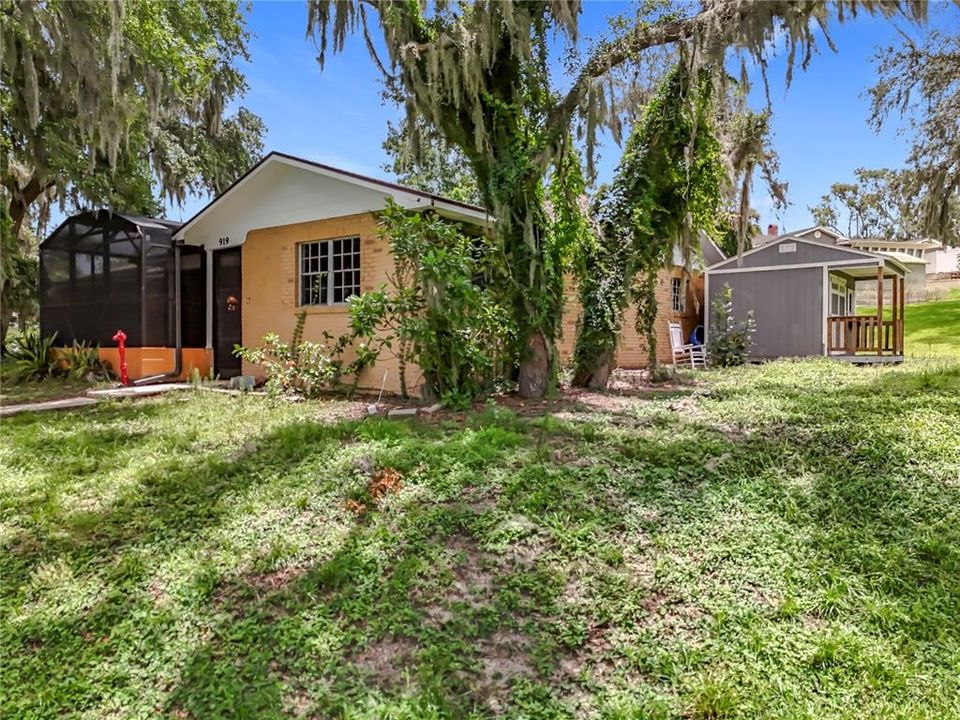 Active With Contract: $375,000 (4 beds, 2 baths, 2417 Square Feet)