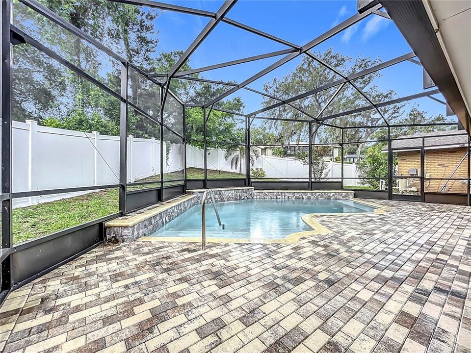 Active With Contract: $375,000 (4 beds, 2 baths, 2417 Square Feet)