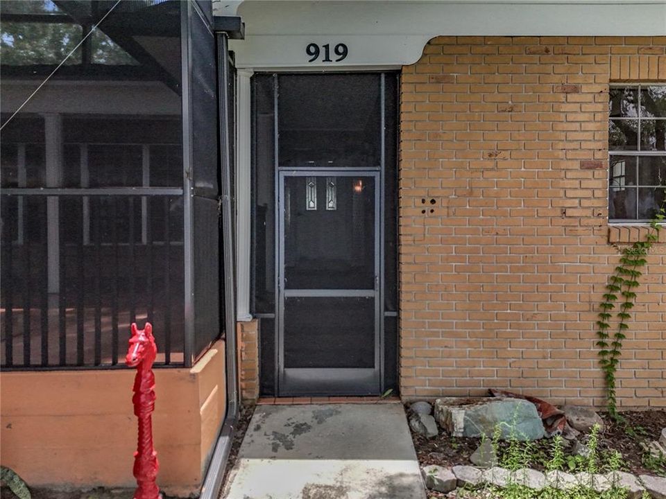 Active With Contract: $375,000 (4 beds, 2 baths, 2417 Square Feet)