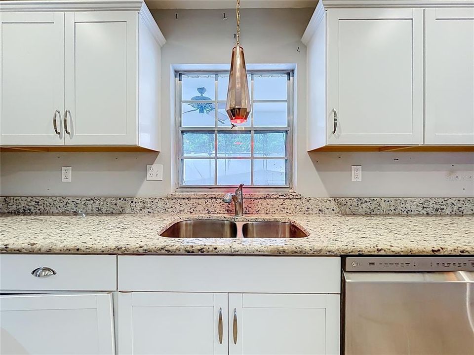 Active With Contract: $375,000 (4 beds, 2 baths, 2417 Square Feet)