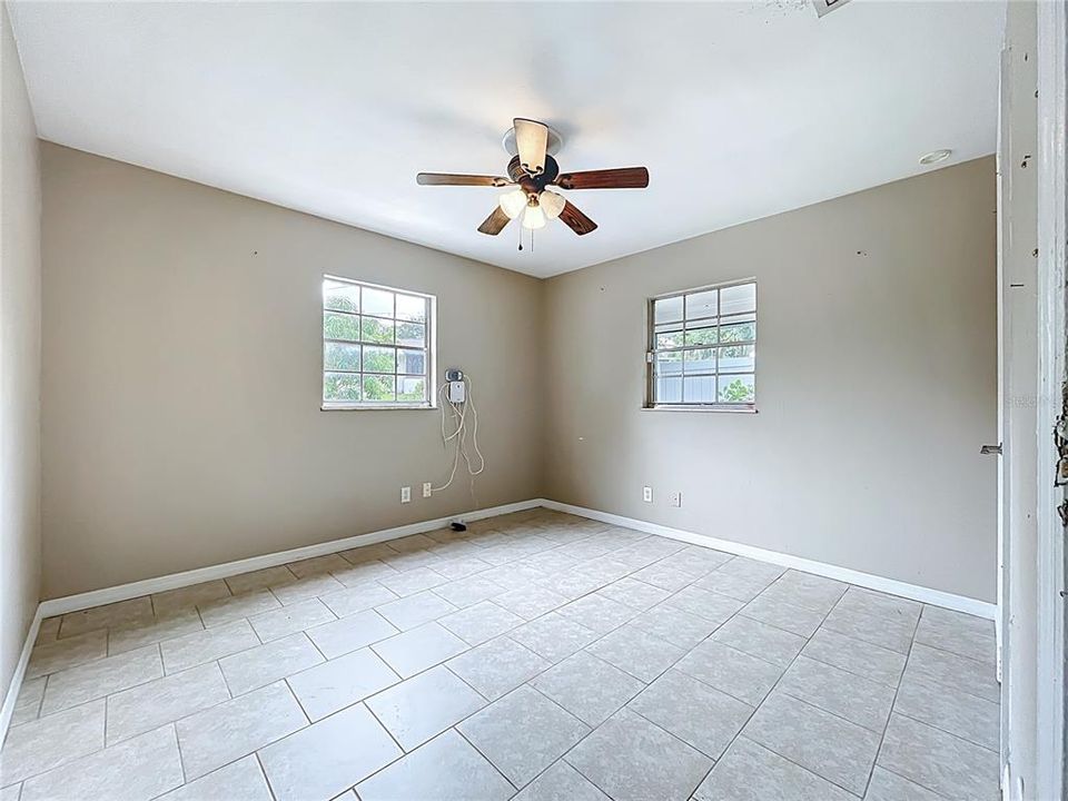 Active With Contract: $375,000 (4 beds, 2 baths, 2417 Square Feet)
