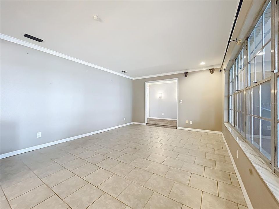 Active With Contract: $375,000 (4 beds, 2 baths, 2417 Square Feet)