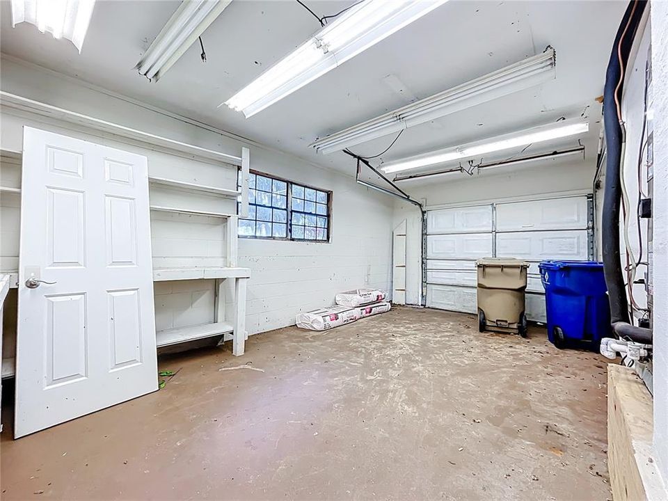 Active With Contract: $375,000 (4 beds, 2 baths, 2417 Square Feet)