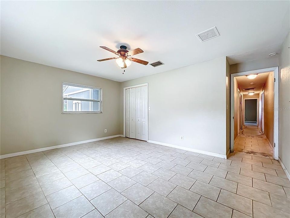 Active With Contract: $375,000 (4 beds, 2 baths, 2417 Square Feet)