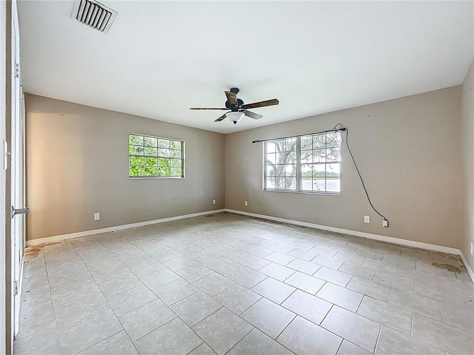 Active With Contract: $375,000 (4 beds, 2 baths, 2417 Square Feet)