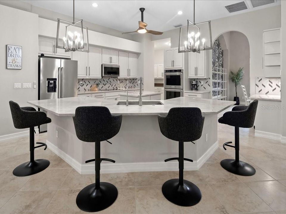 For Sale: $1,549,000 (5 beds, 3 baths, 3104 Square Feet)