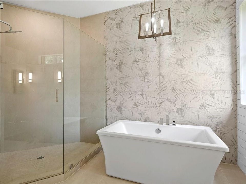 For Sale: $1,549,000 (5 beds, 3 baths, 3104 Square Feet)