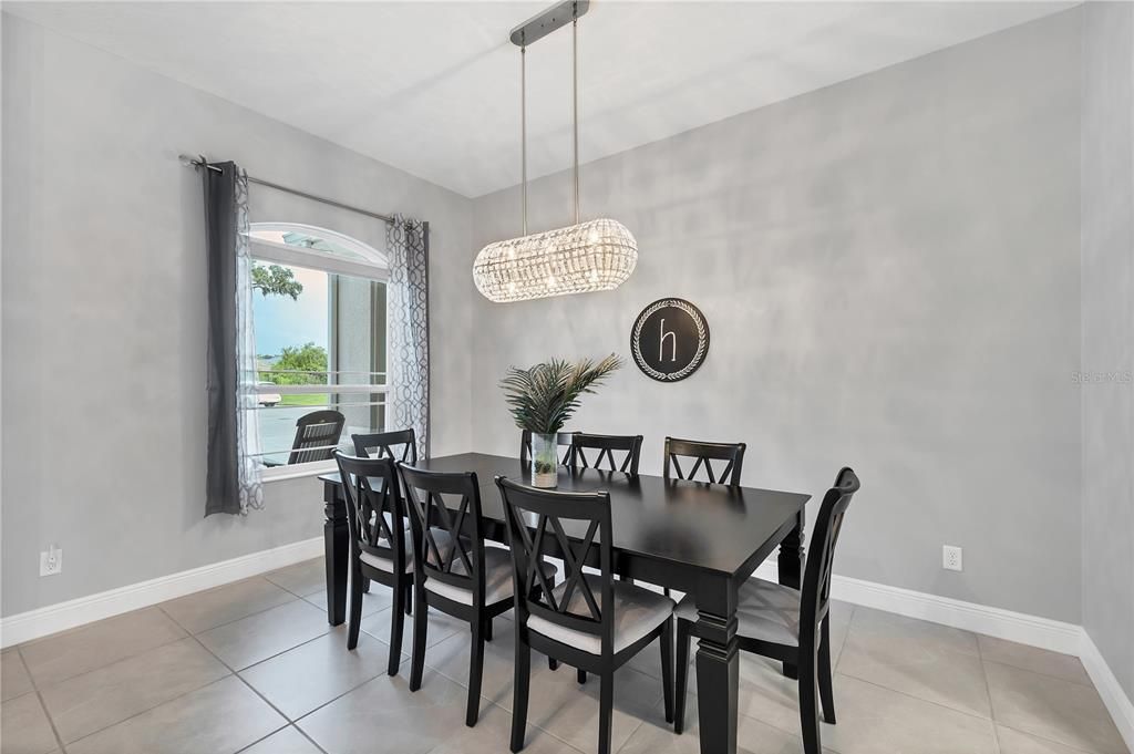 На продажу: $1,160,000 (5 спален, 4 ванн, 3601 Квадратных фут)