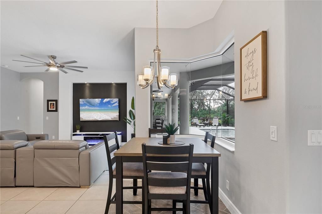 На продажу: $1,160,000 (5 спален, 4 ванн, 3601 Квадратных фут)