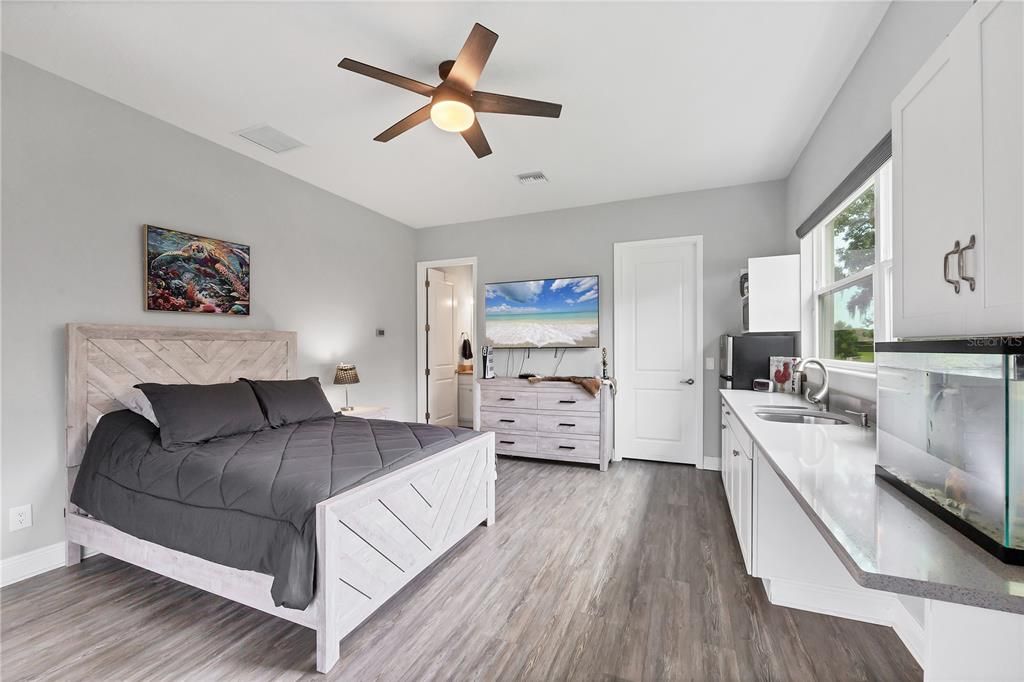 На продажу: $1,160,000 (5 спален, 4 ванн, 3601 Квадратных фут)