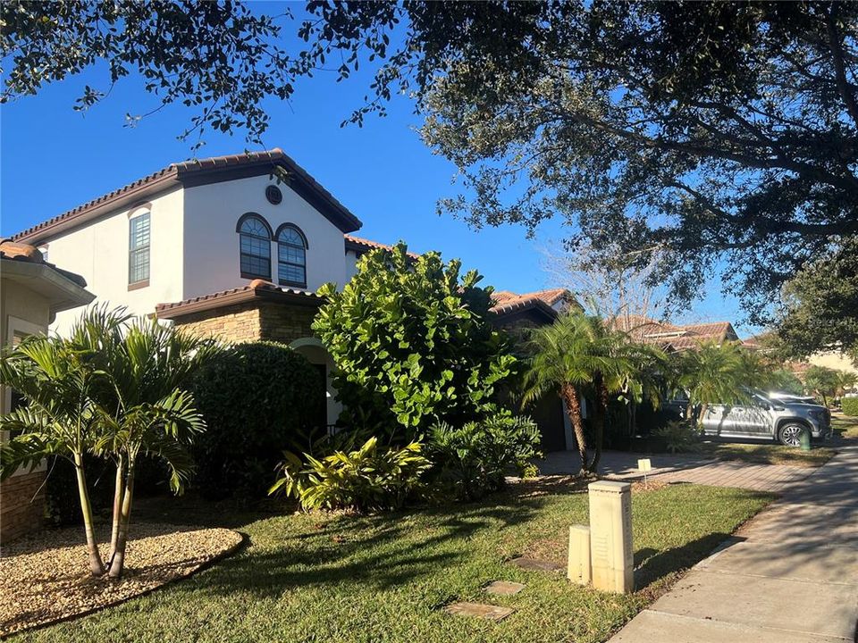 Active With Contract: $4,200 (4 beds, 4 baths, 3049 Square Feet)