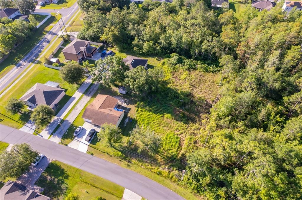 На продажу: $56,000 (0.18 acres)