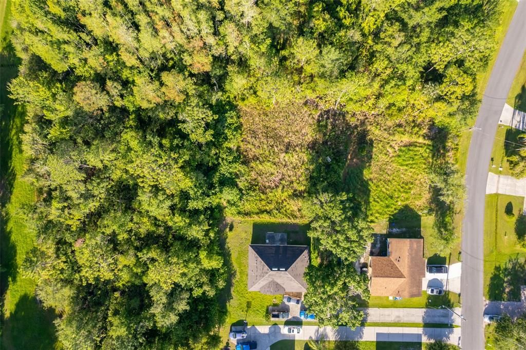 На продажу: $56,000 (0.18 acres)