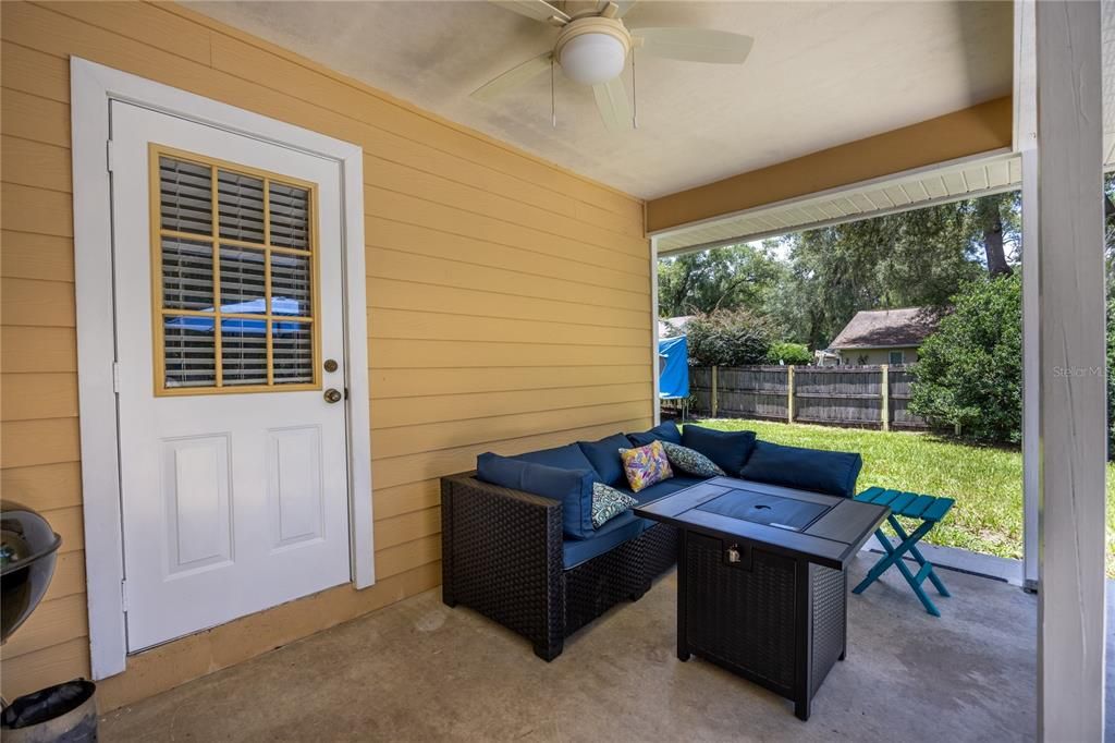 На продажу: $335,000 (3 спален, 2 ванн, 1631 Квадратных фут)