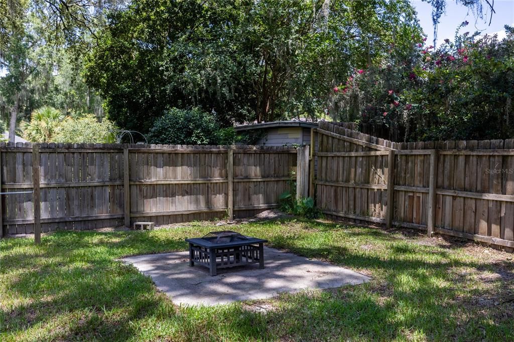 На продажу: $335,000 (3 спален, 2 ванн, 1631 Квадратных фут)