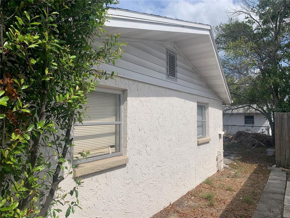 Activo con contrato: $139,900 (3 camas, 2 baños, 1310 Pies cuadrados)