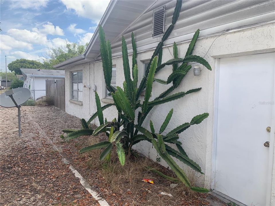 Activo con contrato: $139,900 (3 camas, 2 baños, 1310 Pies cuadrados)