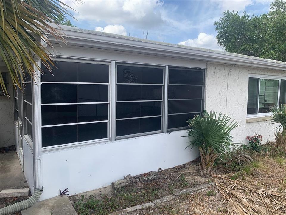 Activo con contrato: $139,900 (3 camas, 2 baños, 1310 Pies cuadrados)