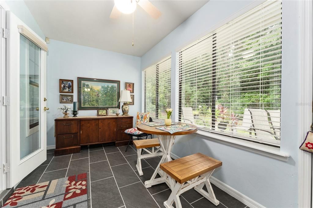 待售: $320,707 (2 贝兹, 2 浴室, 1758 平方英尺)