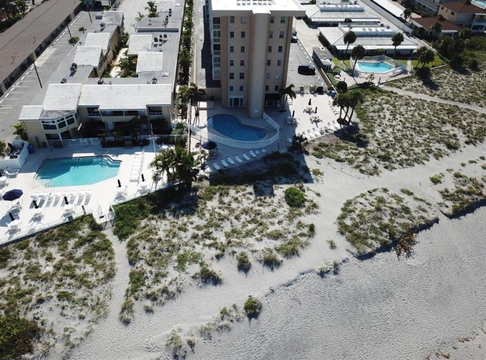 Recently Rented: $2,300 (2 beds, 2 baths, 867 Square Feet)