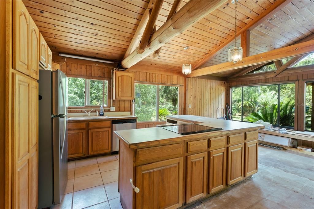 На продажу: $209,000 (2 спален, 2 ванн, 960 Квадратных фут)