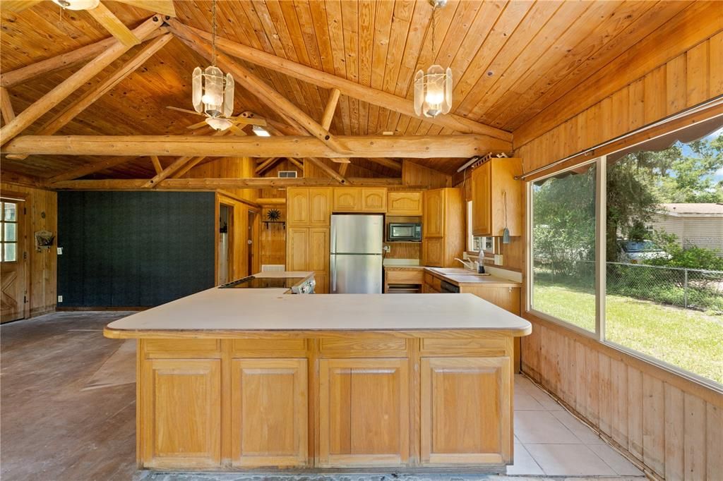 На продажу: $209,000 (2 спален, 2 ванн, 960 Квадратных фут)