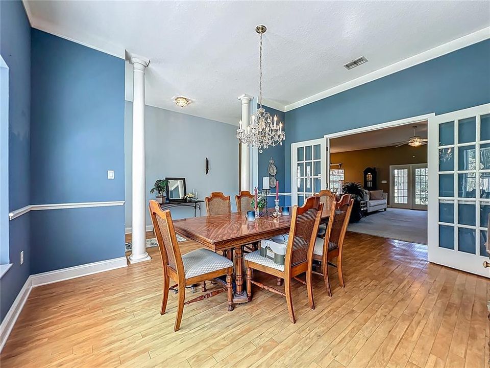 For Sale: $695,000 (4 beds, 3 baths, 3499 Square Feet)