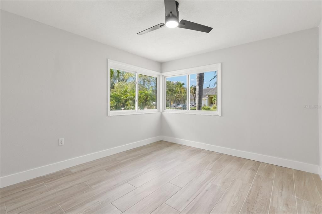 На продажу: $899,900 (4 спален, 3 ванн, 2354 Квадратных фут)