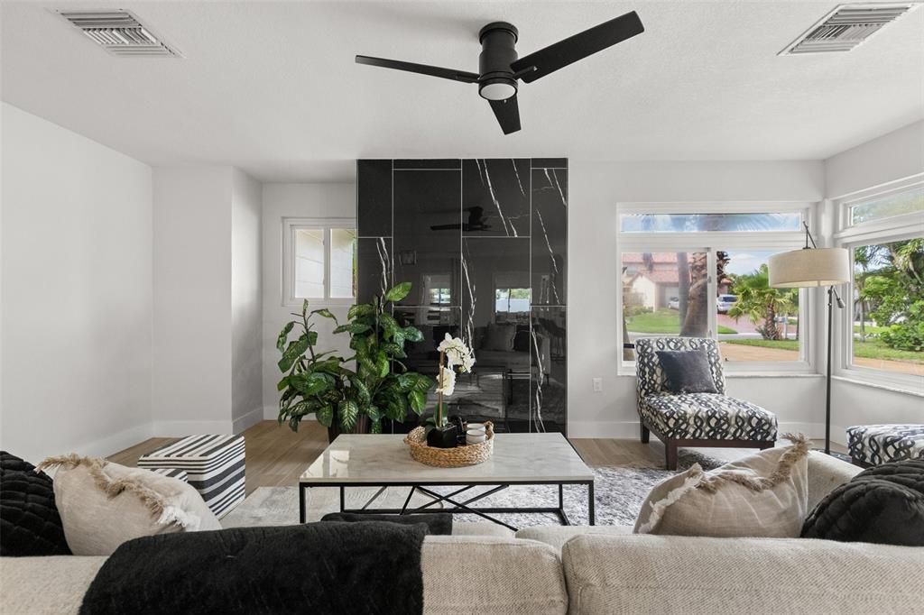 На продажу: $899,900 (4 спален, 3 ванн, 2354 Квадратных фут)