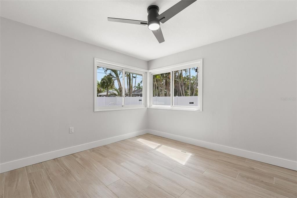 На продажу: $899,900 (4 спален, 3 ванн, 2354 Квадратных фут)